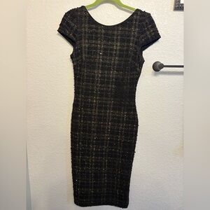 Dress the Population Midi Cocktail Dress. Black and gold with subtle sequins.